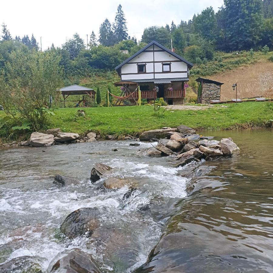 Khatyna U Dolyni Holiday home *