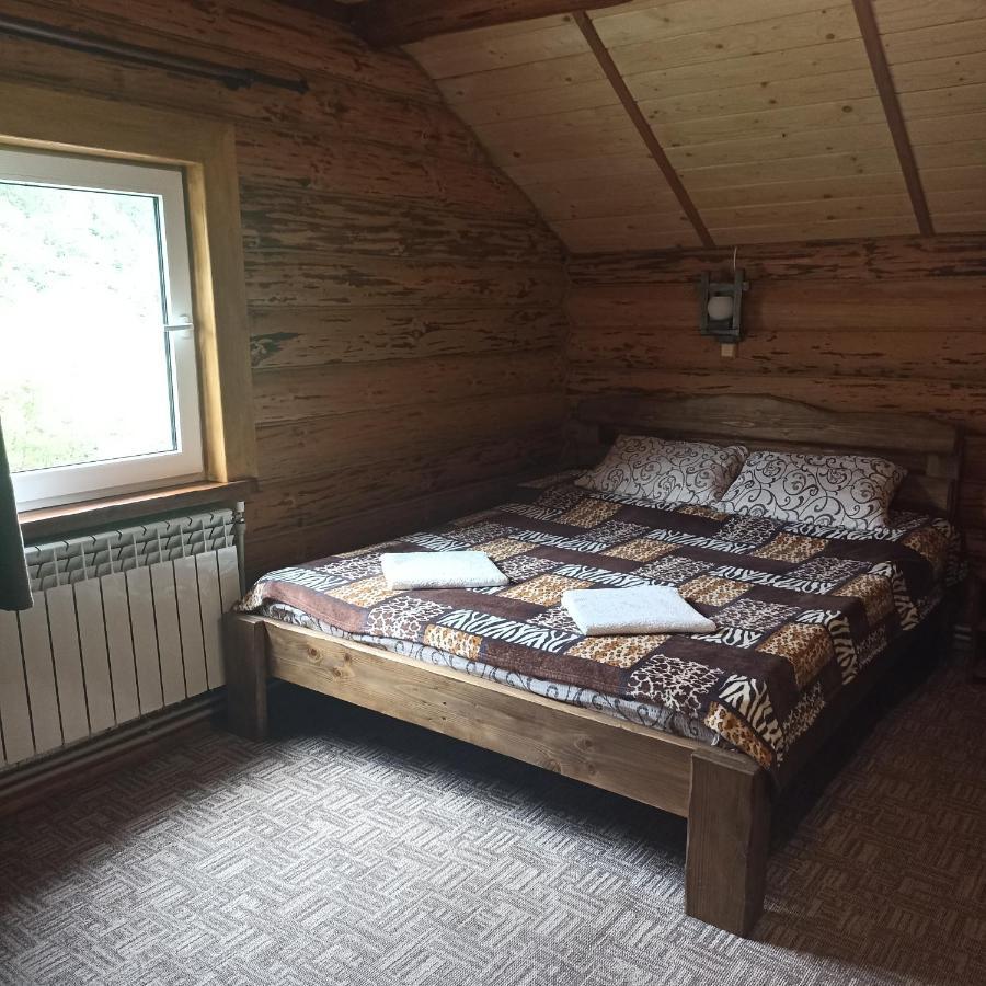 Khatyna U Dolyni *